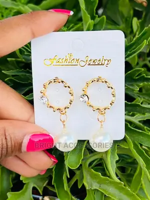 Hereni/Earrings
