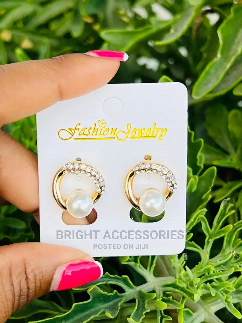Hereni/Earrings