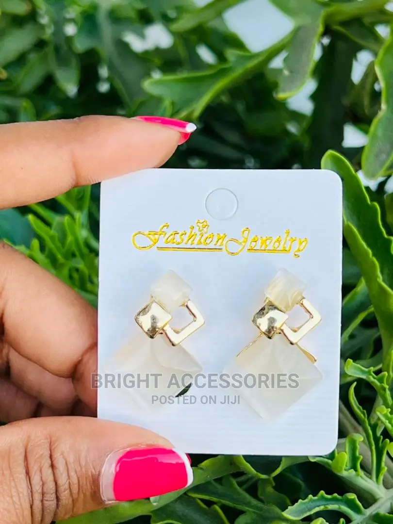 Hereni/Earrings