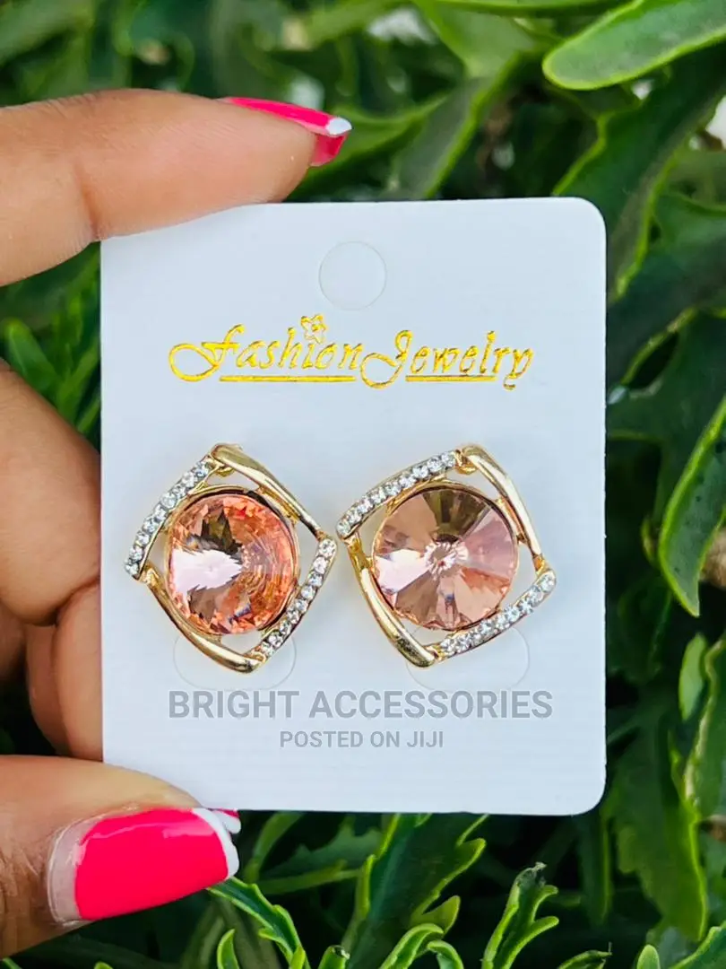 Hereni/Earrings