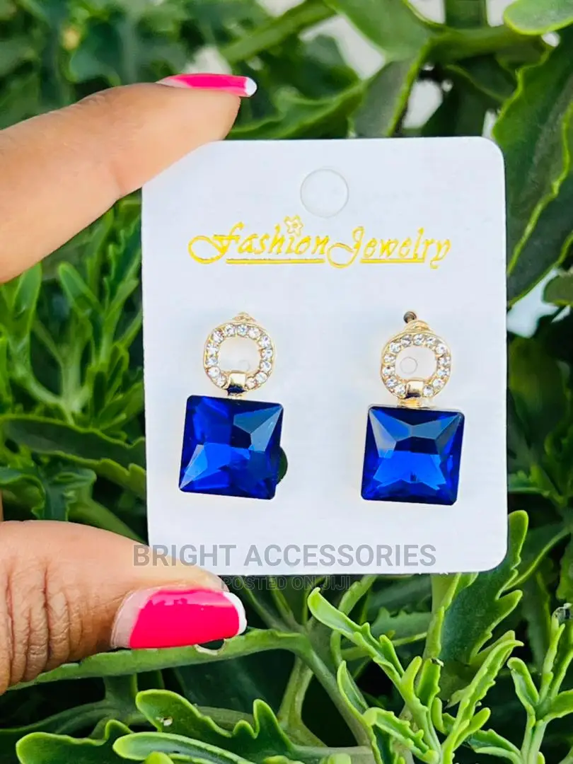 Hereni/Earrings