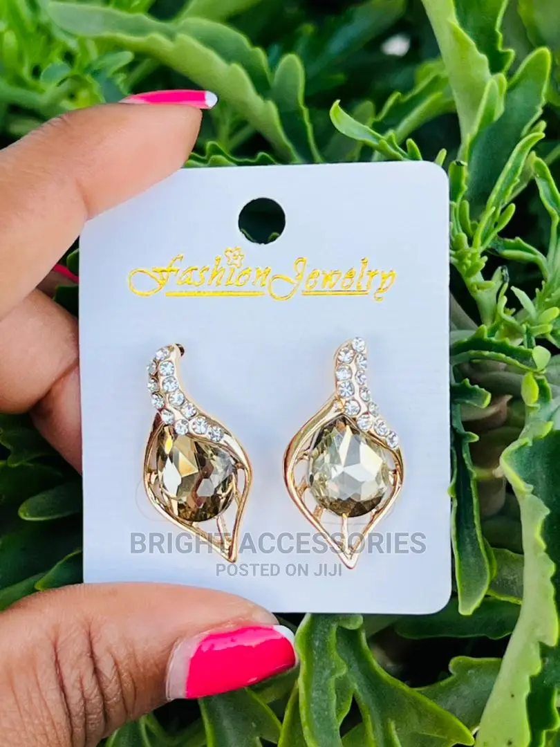 Hereni/Earrings