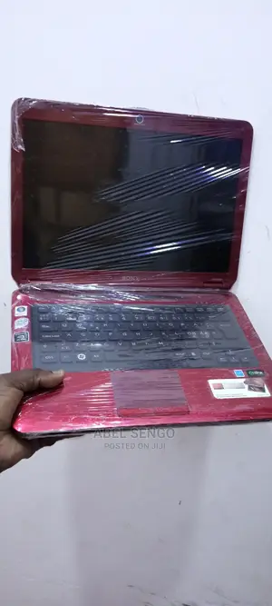 Laptop Sony VAIO Duo 13 SVD1321X9E 4GB Intel Core 2 Duo HDD 320GB