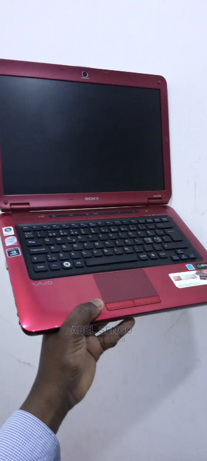 Laptop Sony VAIO Duo 13 SVD1321X9E 4GB Intel Core 2 Duo HDD 320GB