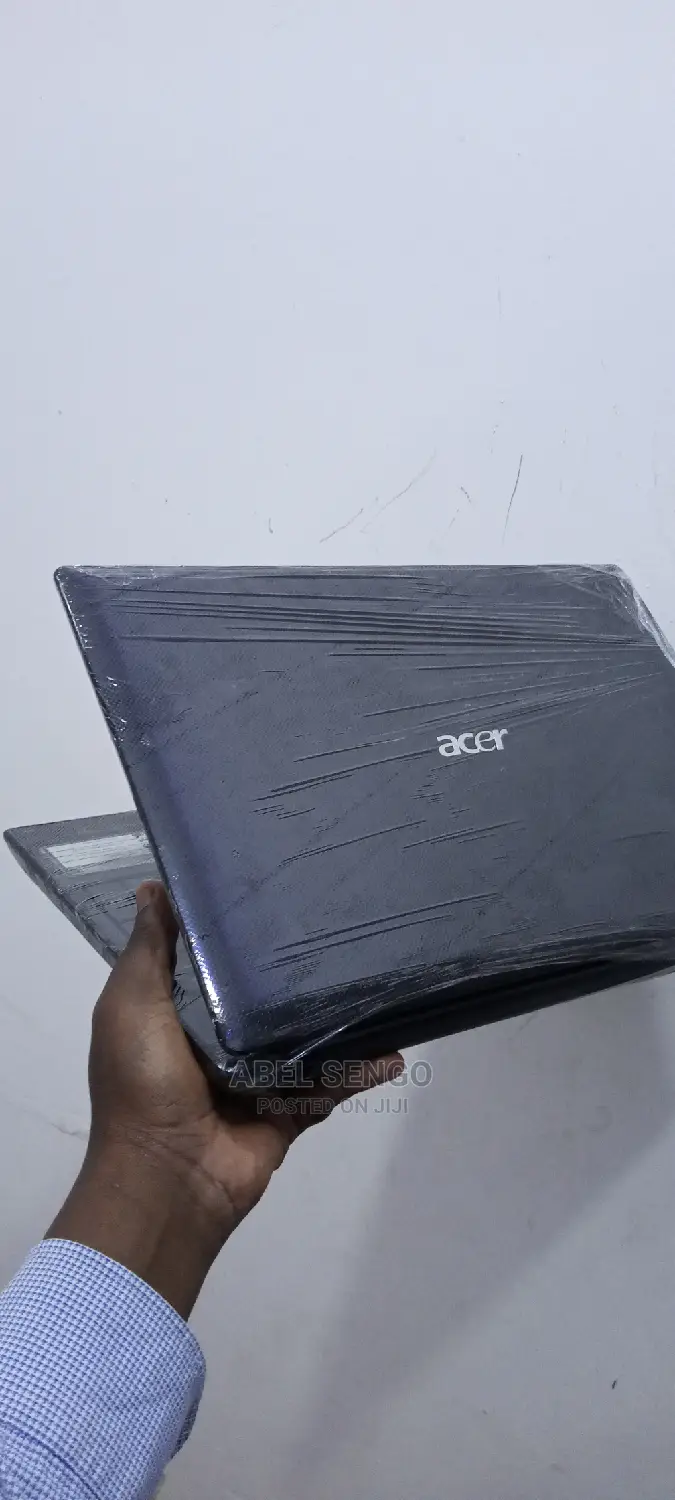 Laptop Acer Aspire 1 4GB Intel Core 2 Duo HDD 320GB