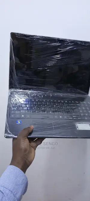 Laptop Acer Aspire 1 4GB Intel Core 2 Duo HDD 320GB