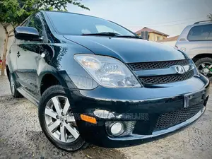 Toyota IST 2006 Black