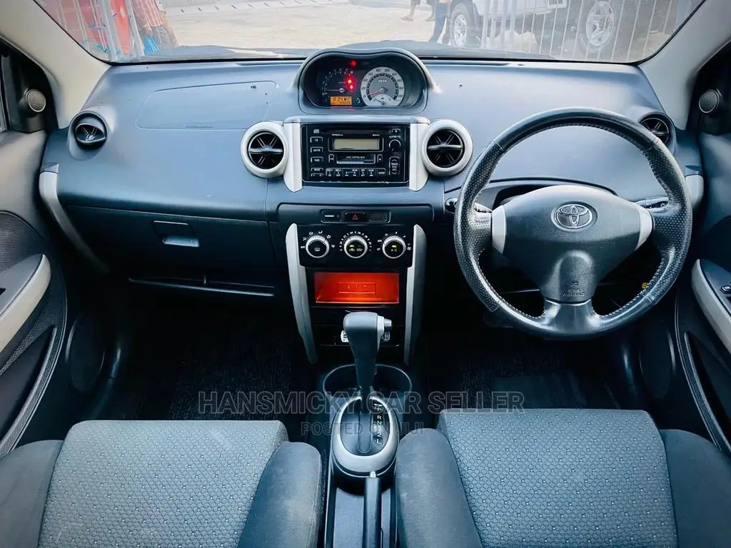 Toyota IST 2006 Black