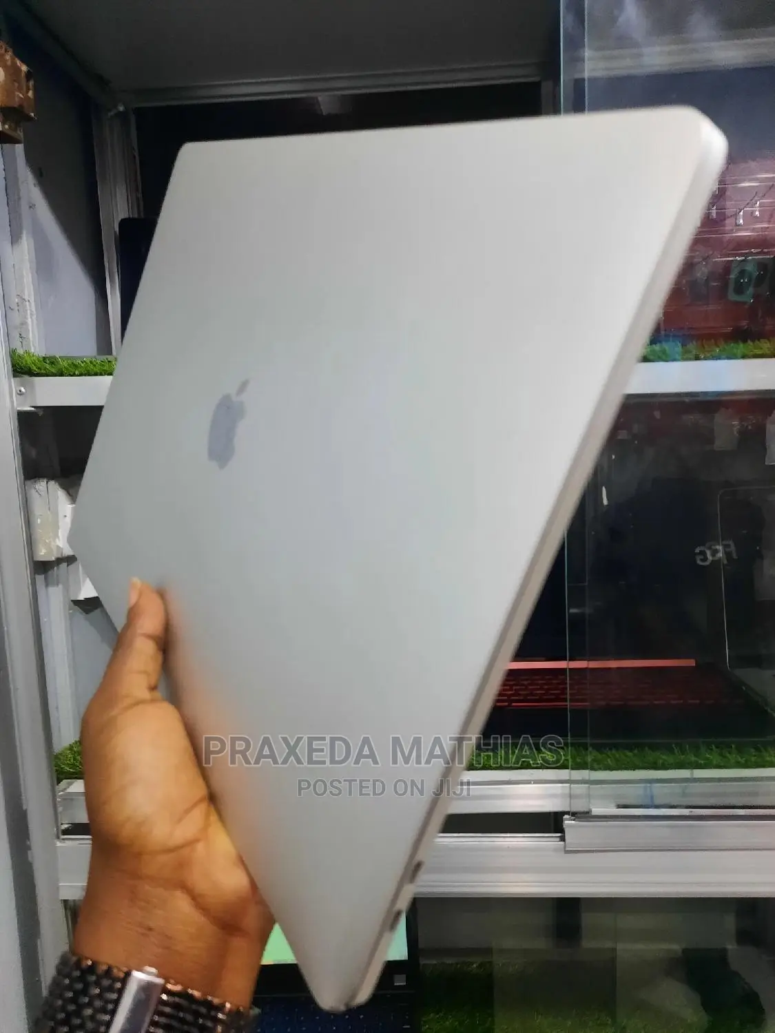 Laptop Apple MacBook Pro 2017 16GB Intel Core I7 SSD 512GB