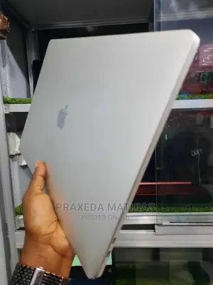 Laptop Apple MacBook Pro 2017 16GB Intel Core I7 SSD 512GB