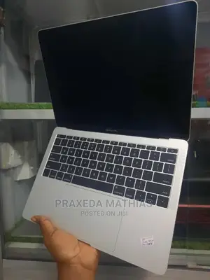 Laptop Apple MacBook Pro 2017 16GB Intel Core I7 SSD 256GB