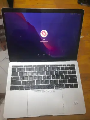 Laptop Apple MacBook Pro 2017 16GB Intel Core I7 SSD 256GB