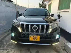 Toyota Land Cruiser Prado 2010 Black