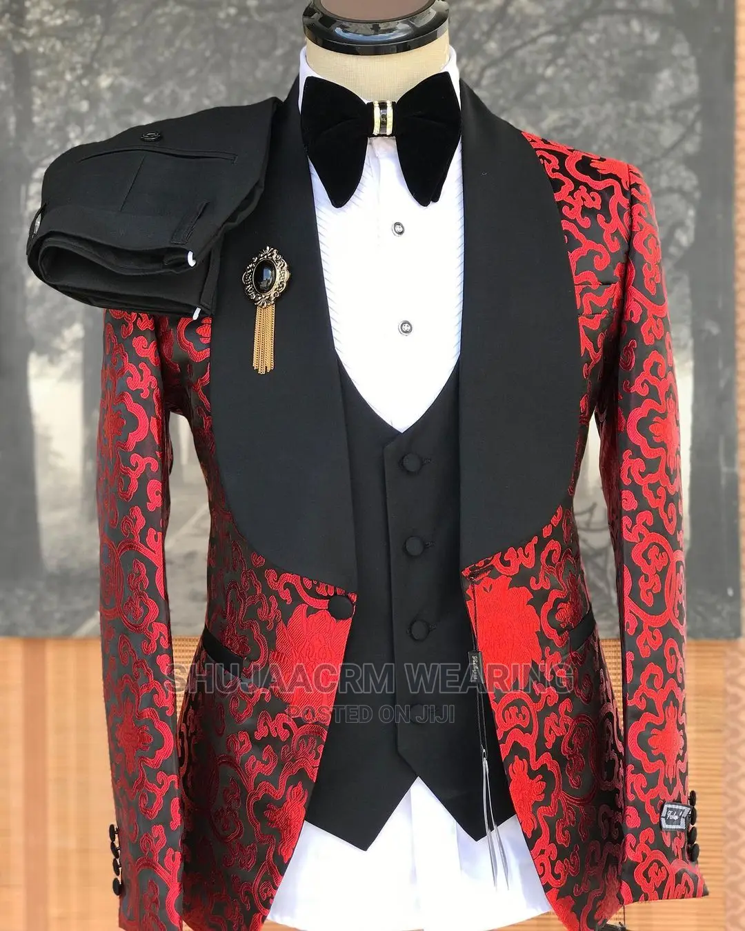 Taxedo Mens Suits