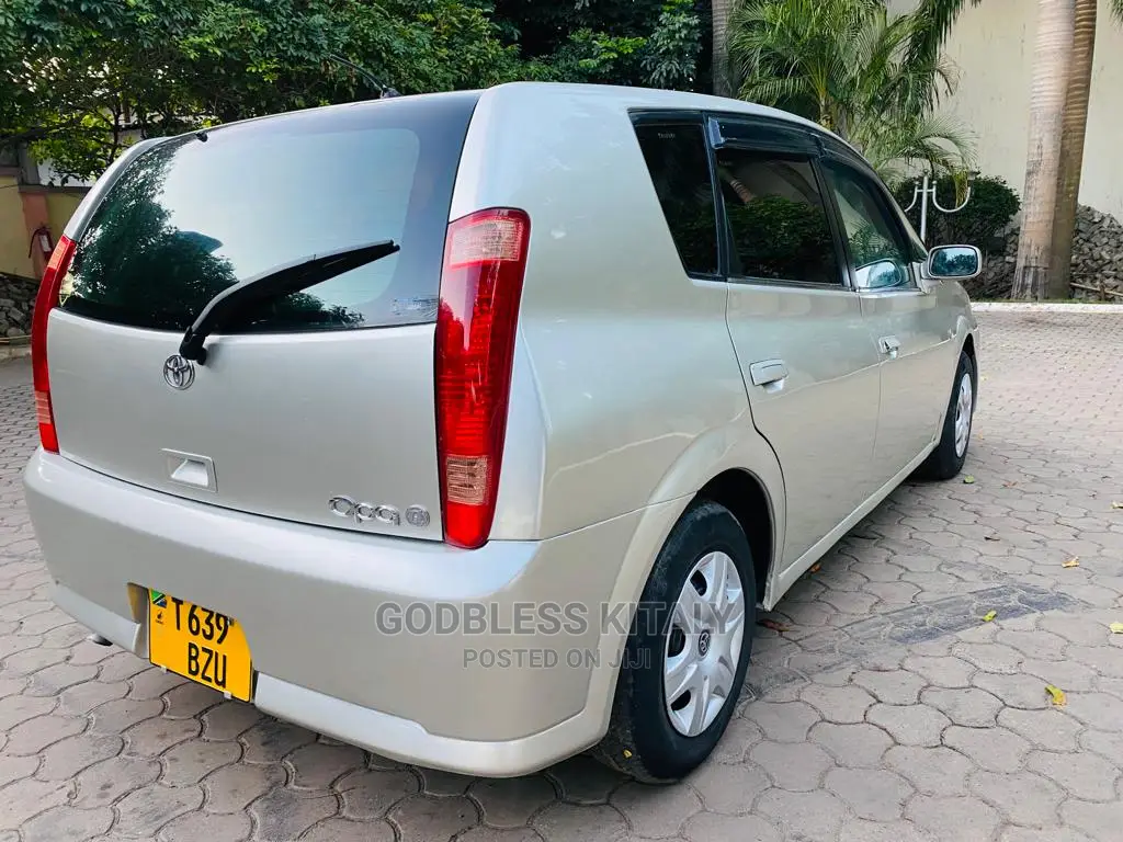 Toyota Opa 2005 Silver