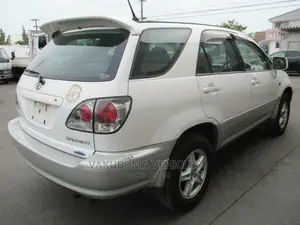Toyota Harrier 2001 Pearl