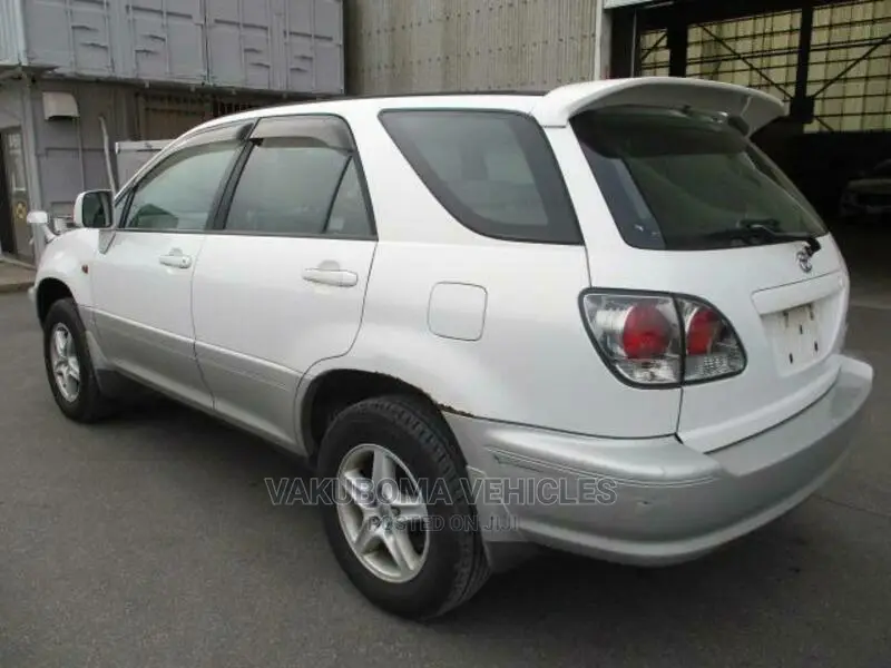 Toyota Harrier 2001 Pearl
