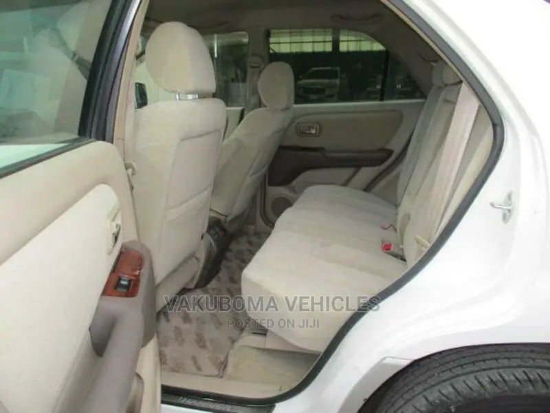 Toyota Harrier 2001 Pearl