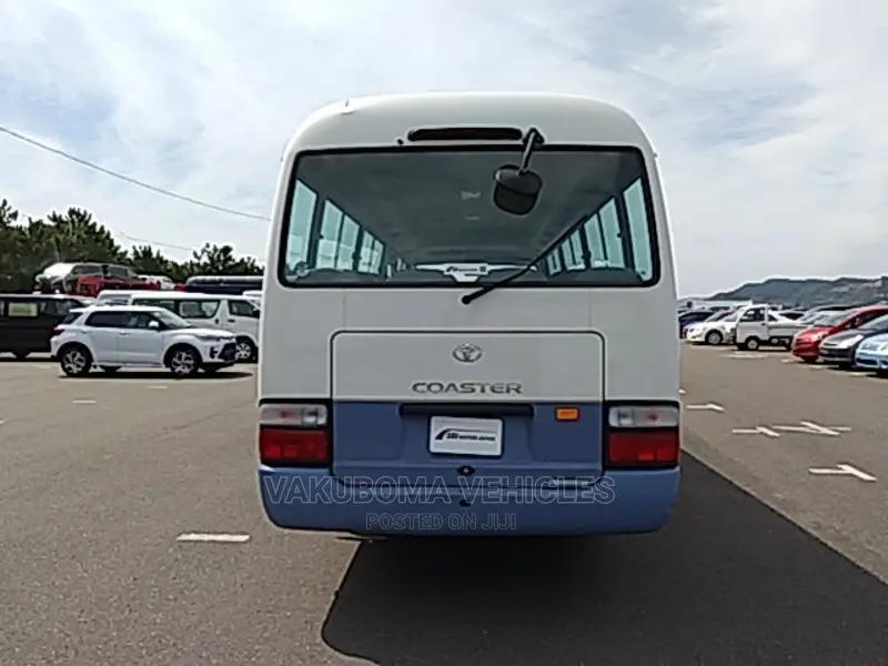 Toyota Coaster 2006 White