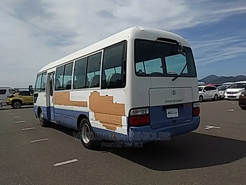 Toyota Coaster 2006 White