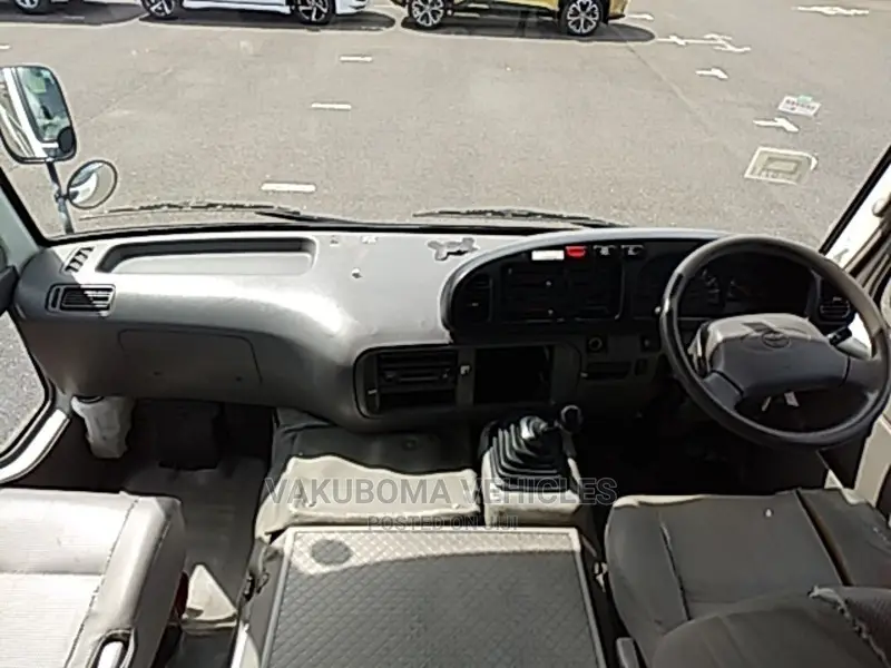 Toyota Coaster 2006 White