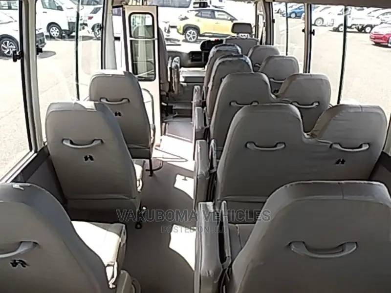Toyota Coaster 2006 White