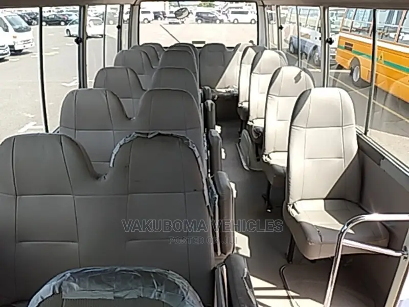 Toyota Coaster 2006 White