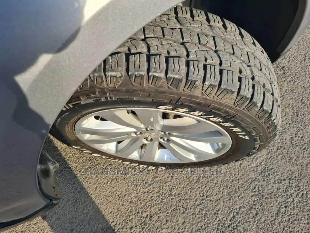 Subaru Forester 2011 Gray