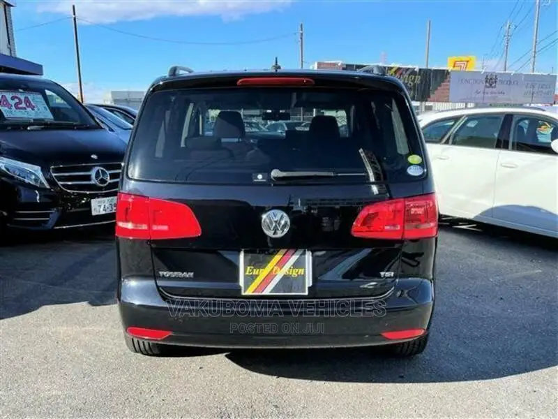 Volkswagen Touran 2013 Black