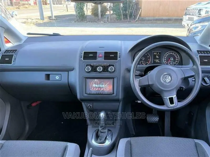 Volkswagen Touran 2013 Black