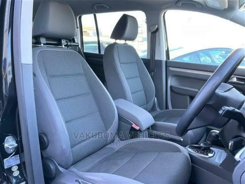Volkswagen Touran 2013 Black