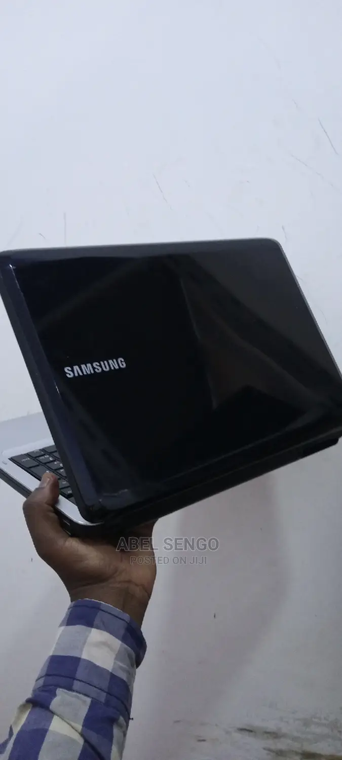 Laptop Samsung N510 4GB Intel Core 2 Duo HDD 320GB
