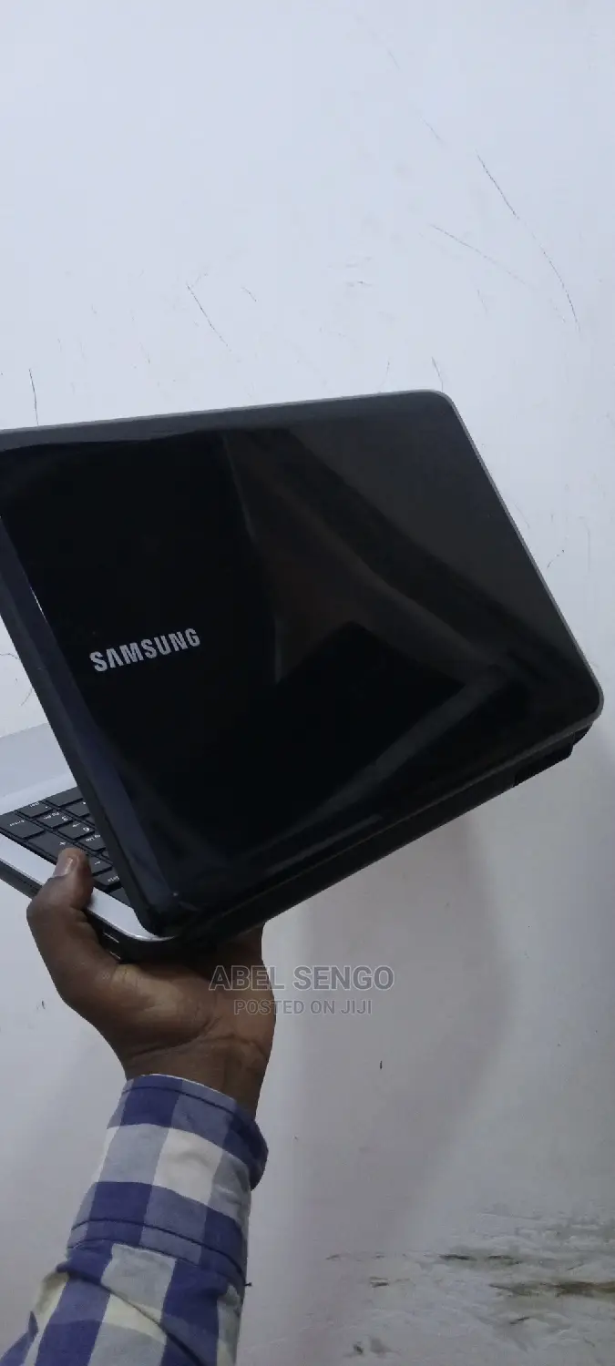 Laptop Samsung N510 4GB Intel Core 2 Duo HDD 320GB