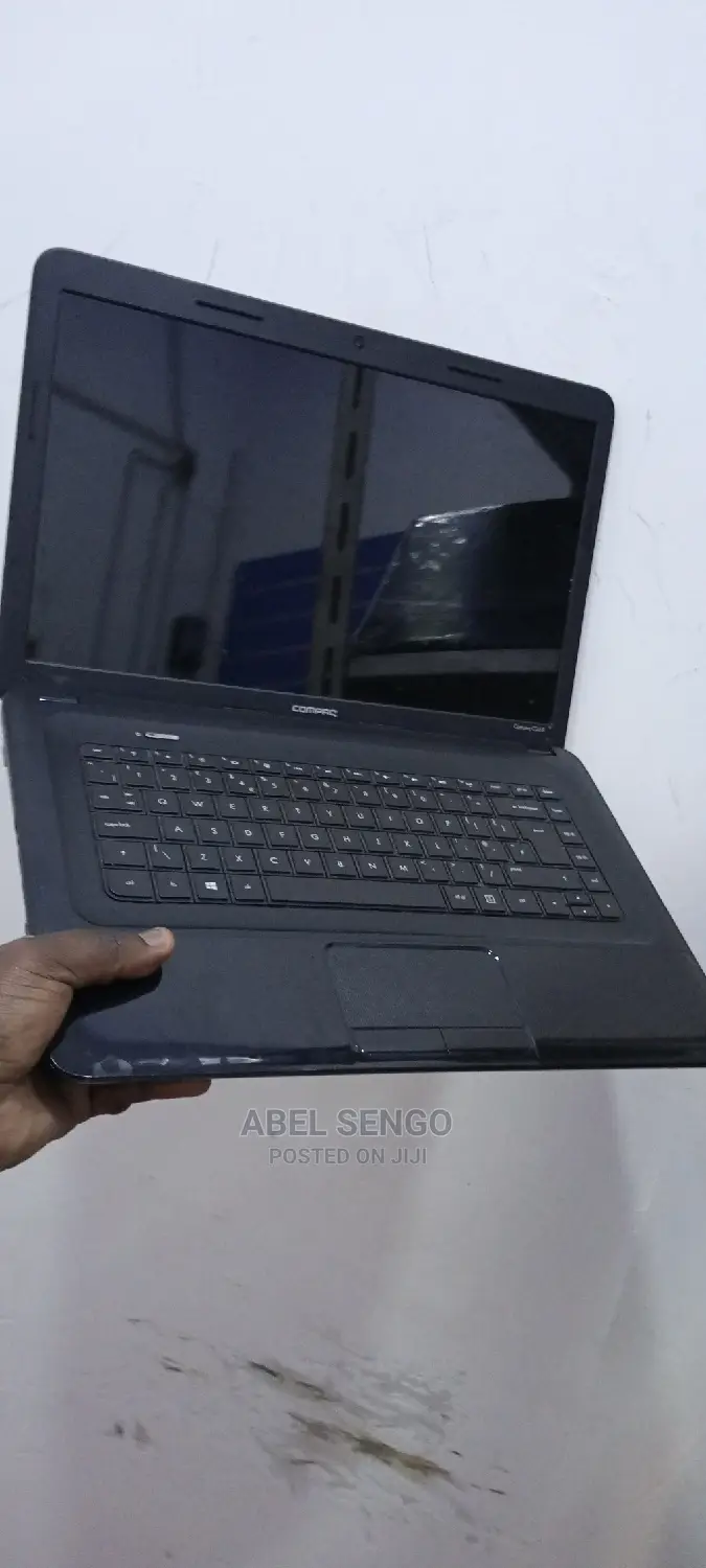 Laptop HP Compaq 610 4GB Intel Core 2 Duo HDD 320GB