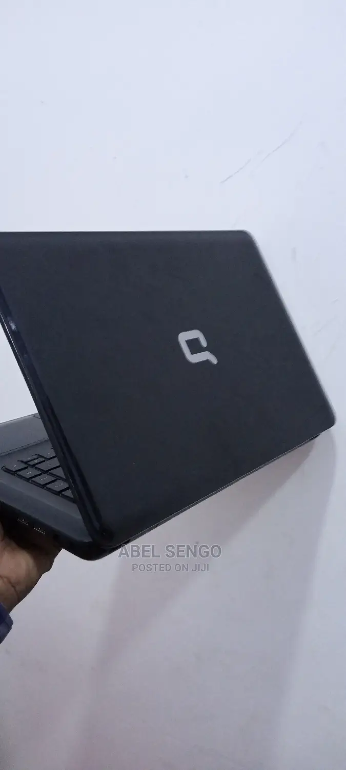 Laptop HP Compaq 610 4GB Intel Core 2 Duo HDD 320GB