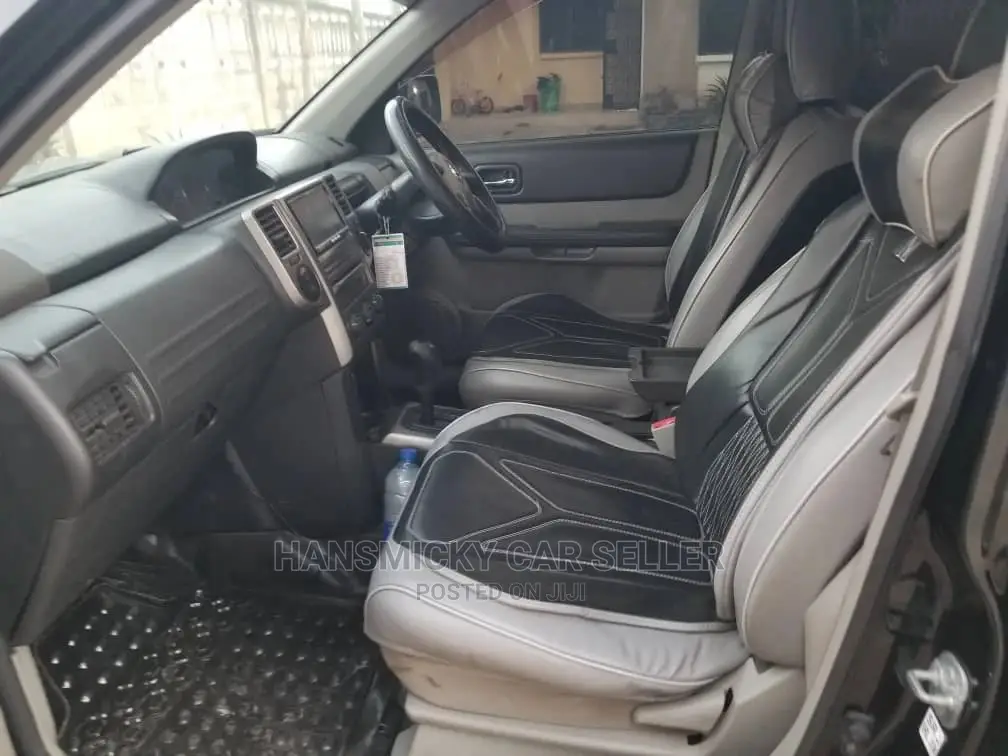 Nissan X-Trail 2001 Black