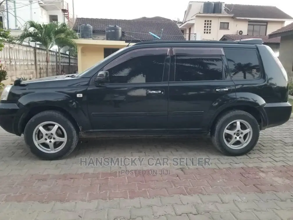 Nissan X-Trail 2001 Black
