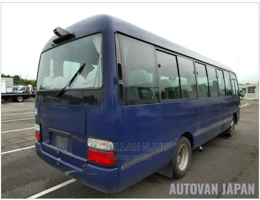 Toyota Coaster 2004 Blue