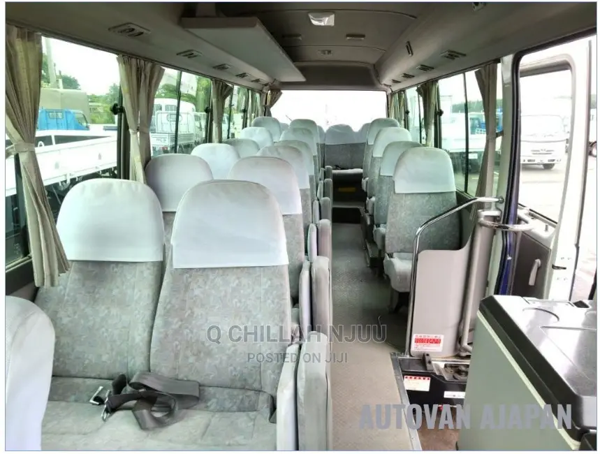 Toyota Coaster 2004 Blue