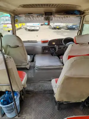 Toyota Coaster 2004 Blue