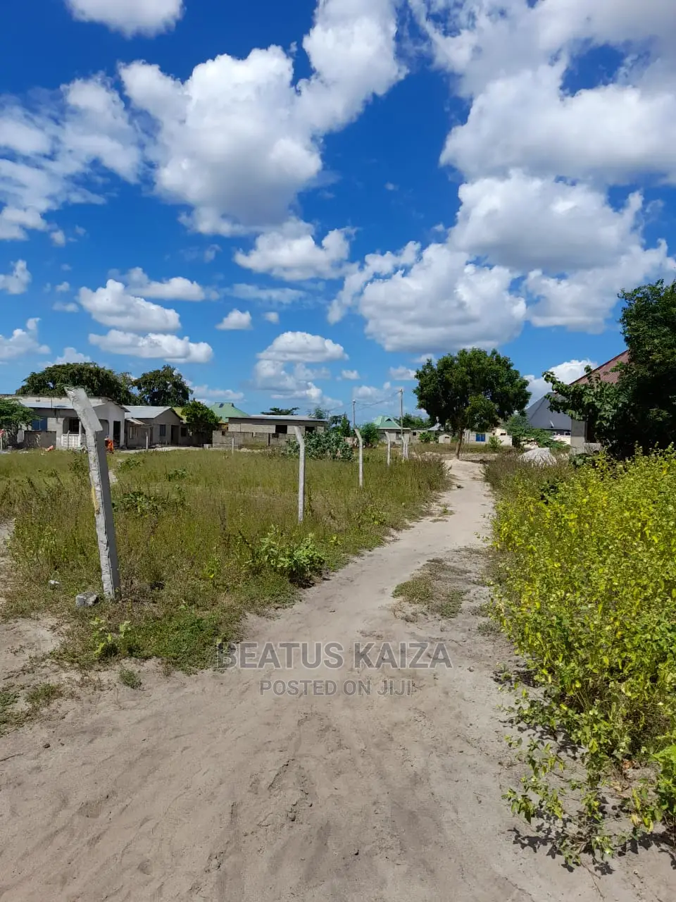 5bdrm Block of Flats in Kigamboni Gezaulole for sale