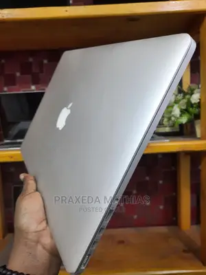 Laptop Apple MacBook Pro 2015 16GB Intel Core I7 SSD 512GB