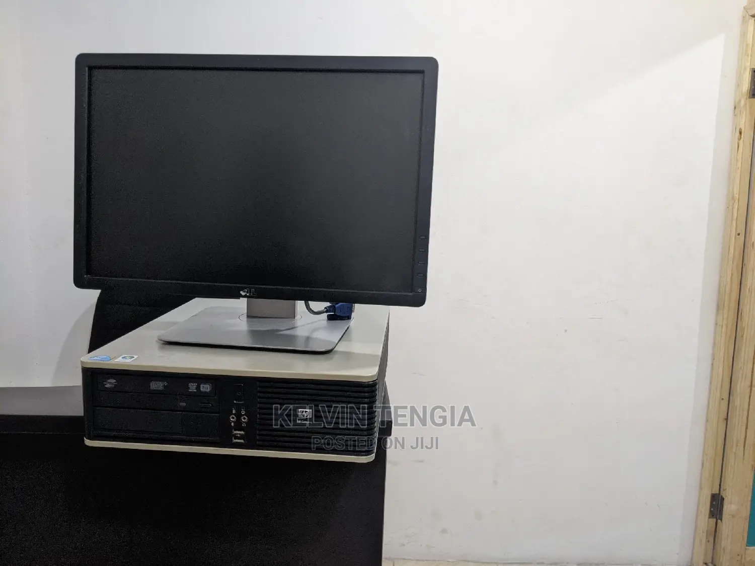 Desktop Computer HP 4GB Intel Core 2 Duo HDD 320GB