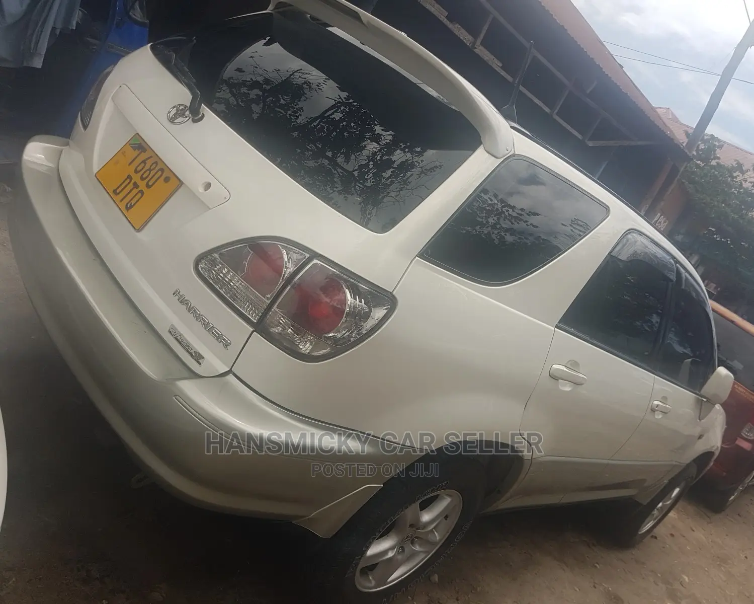 Toyota Harrier 2001 White