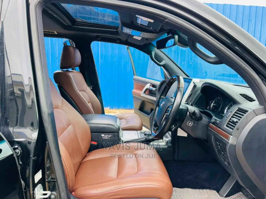 Toyota Land Cruiser 2016 Black