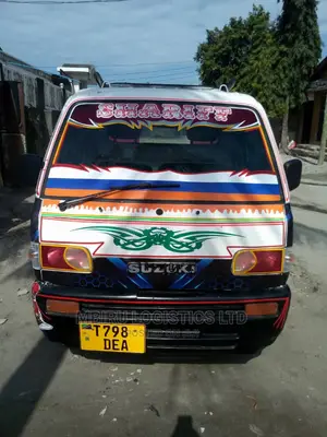 White Suzuki Cargo Carry 2002