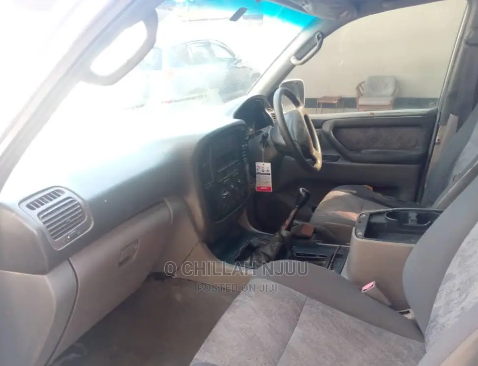 Toyota Land Cruiser 2003 White