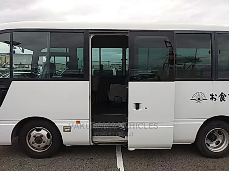 Nissan Civilian 2010 White