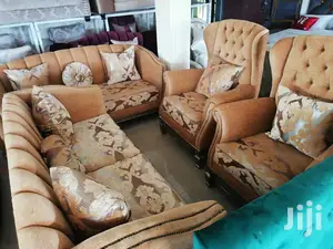 Royal Design