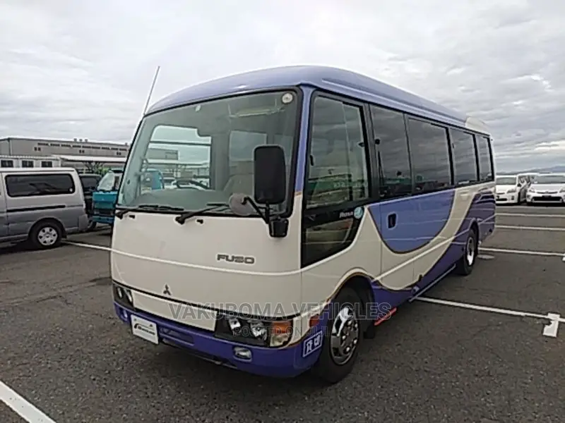Mitsubishi Fuso Rosa 1998 White